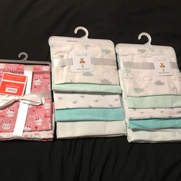 Newborn - 3 month some are 6 months - Picture 4 of 13